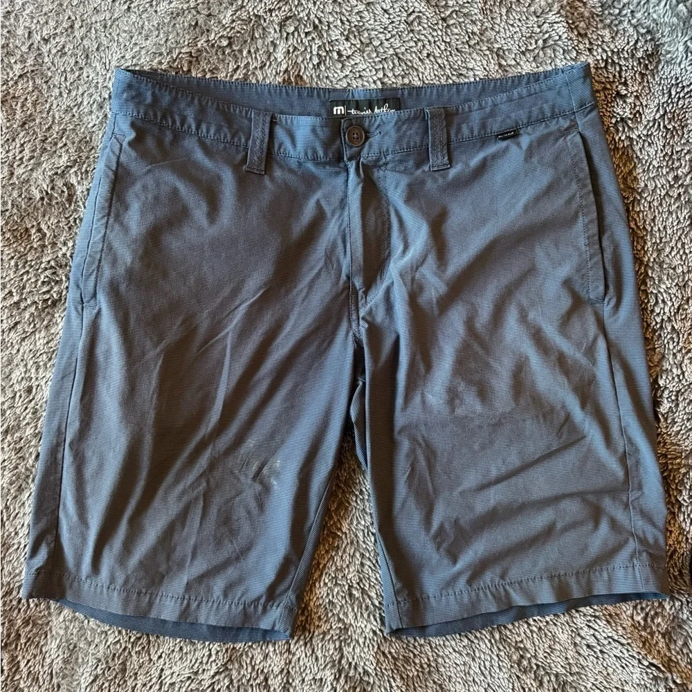 TRAVIS MATTHEW Men's Casual Golf Short Set